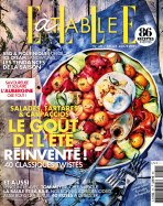 Elle à Table
